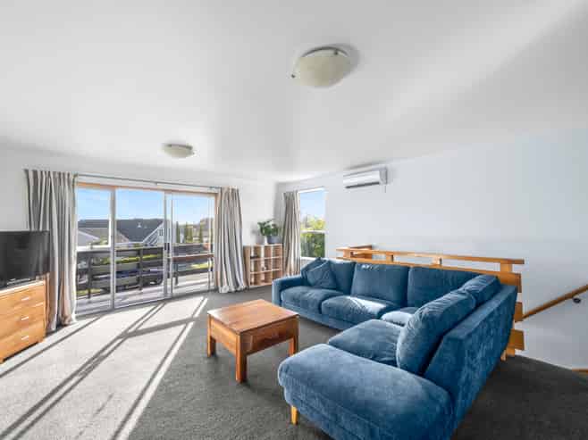 2/8 Applewood Place, Casebrook