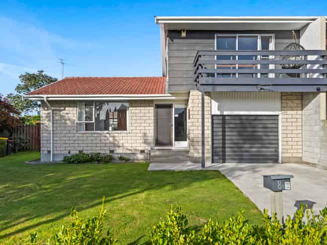 2/8 Applewood Place, Casebrook