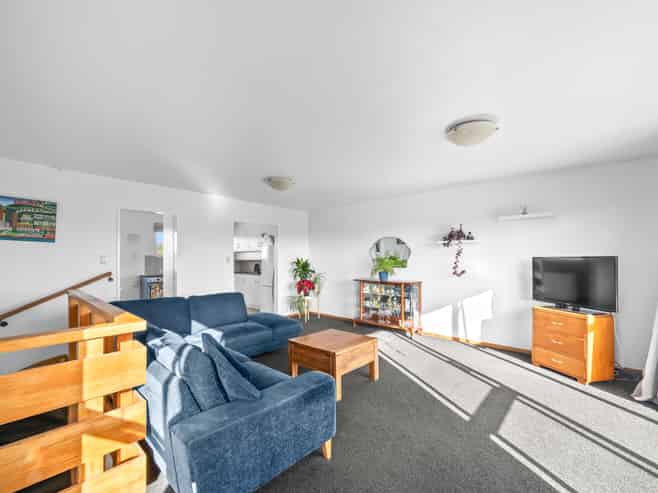 2/8 Applewood Place, Casebrook