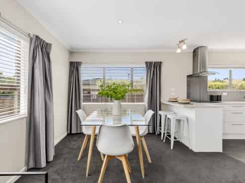 12 Harcourt Place, Wakefield