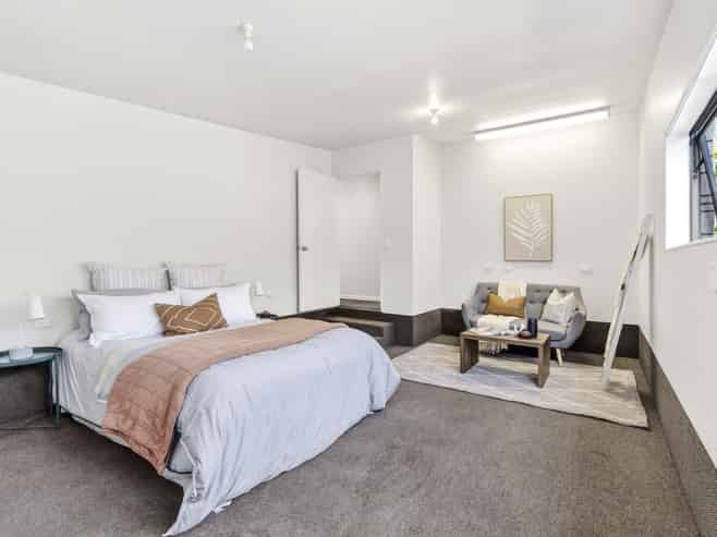 12 Harcourt Place, Wakefield