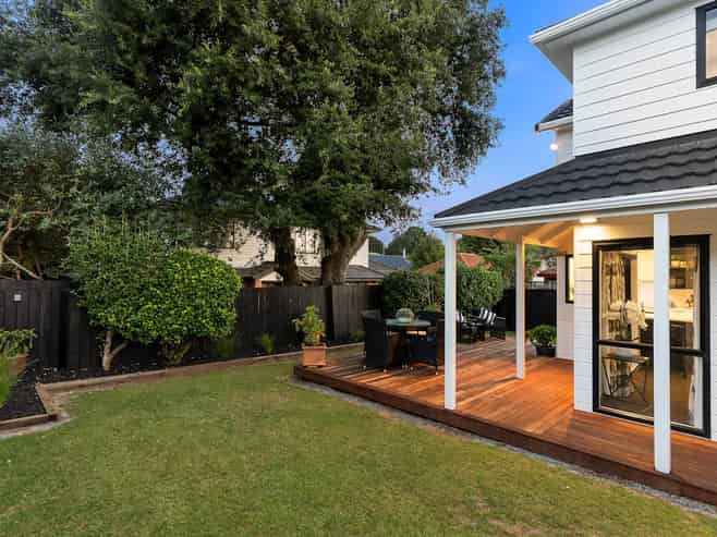 2/68 Buckley Road, Epsom