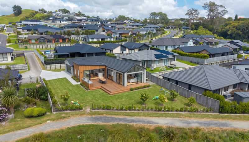 105 Adler Drive, Ohauiti