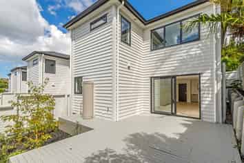 10D Cranston Street, Torbay