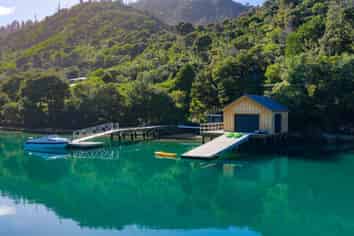  Fence Bay, Onahau Bay