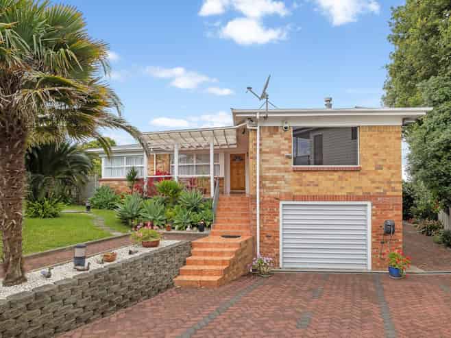 32 Alton Terrace, Pakuranga Heights