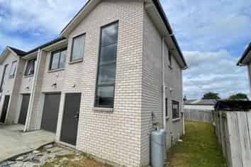 Auckland - Address withheld