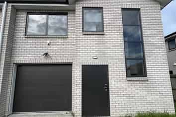 Auckland - Address withheld