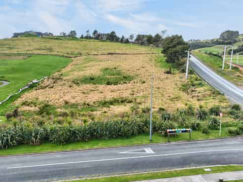 2 Arahanga Road, Paparoa