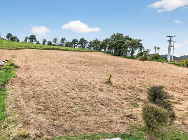 2 Arahanga Road, Paparoa