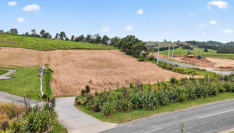 2 Arahanga Road, Paparoa