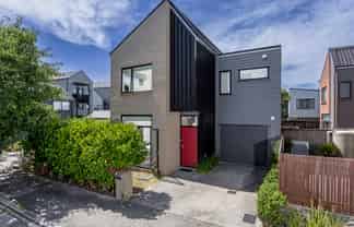 2 Rarahu Road, Hobsonville