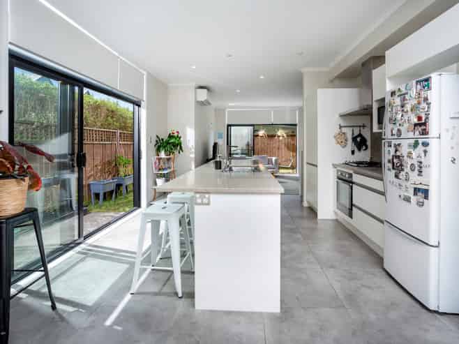 2 Rarahu Road, Hobsonville