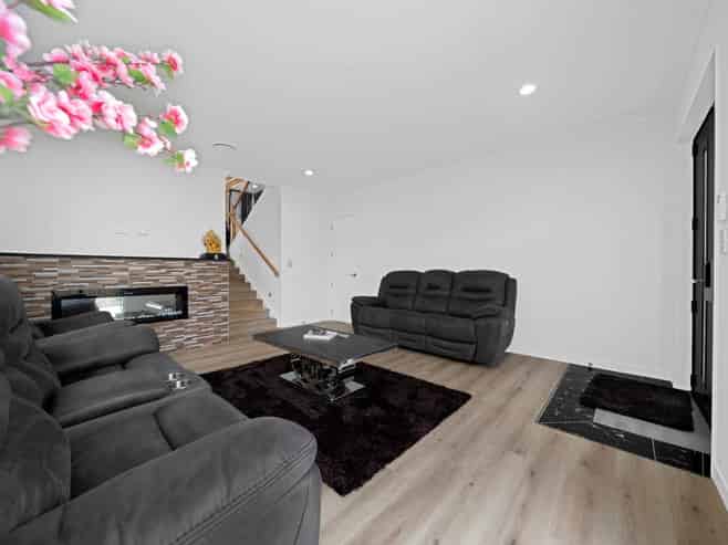 2A Ballyalton Crescent, Flat Bush