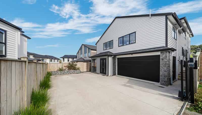 2A Ballyalton Crescent, Flat Bush