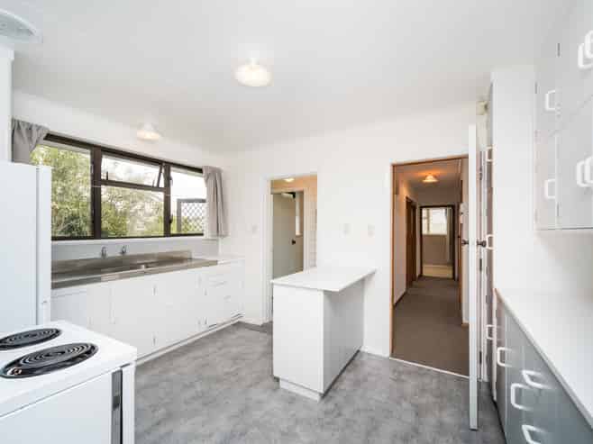 64 Highbury Avenue, Highbury