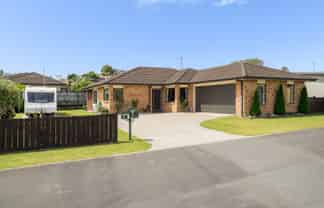 4 Gina Way, Welcome Bay