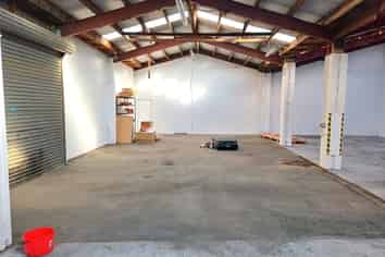 Affordable Warehouse - 251m2