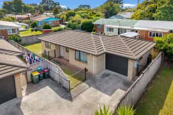 10E Yorkshire Road, Silverdale