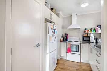 10E Yorkshire Road, Silverdale