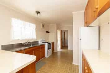 11 McClean Place, Ngatea