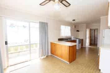 11 McClean Place, Ngatea