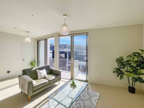 109/2 Campbell Terrace, Petone