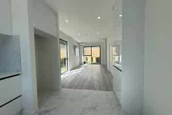 18D Addington Avenue, Manurewa