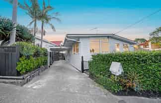 6 Myrtle Street, Western Springs