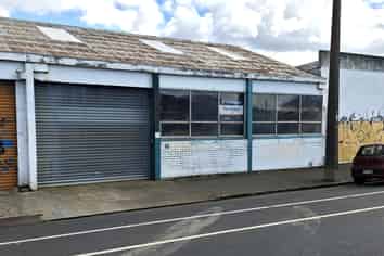 Small Warehouse - 180m2