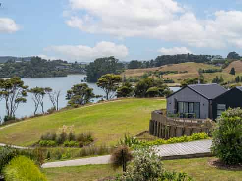3/25 Rangitahi Road, Raglan