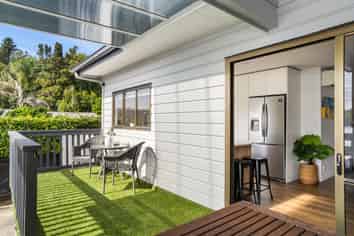 123 Park Avenue, Whangamata