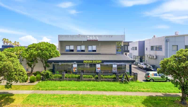 1/302 Te Irirangi Drive, Flat Bush