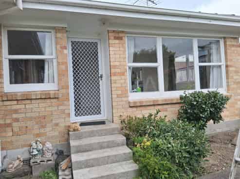 2/9 Duke Street , Three Kings