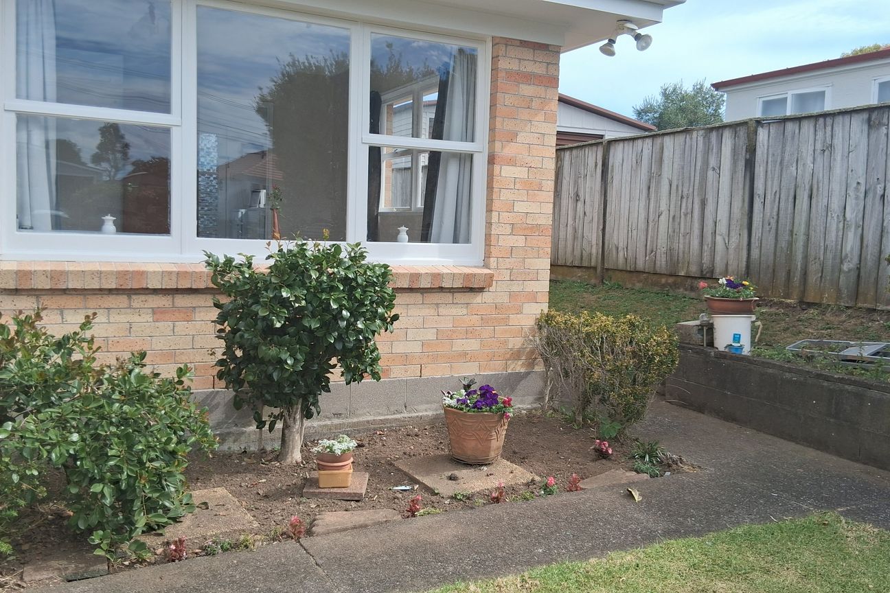 2bdrm sunny spacious clean tidy rear unit - Bild 6