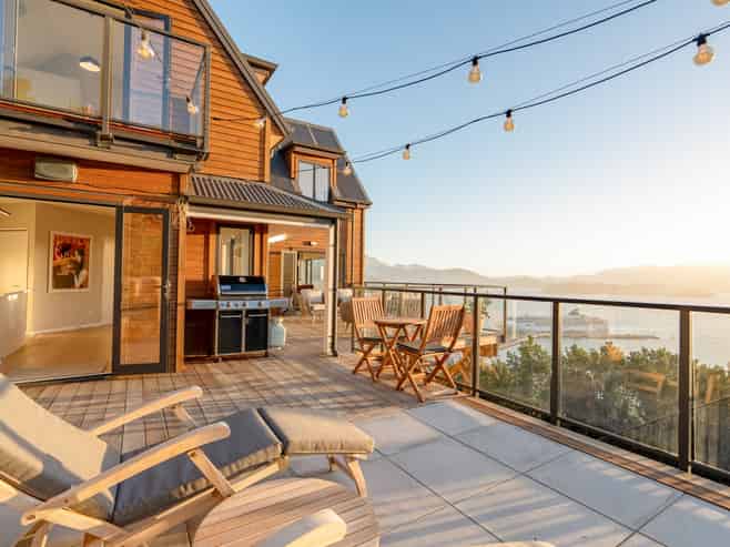 30 Gilmour Terrace, Lyttelton