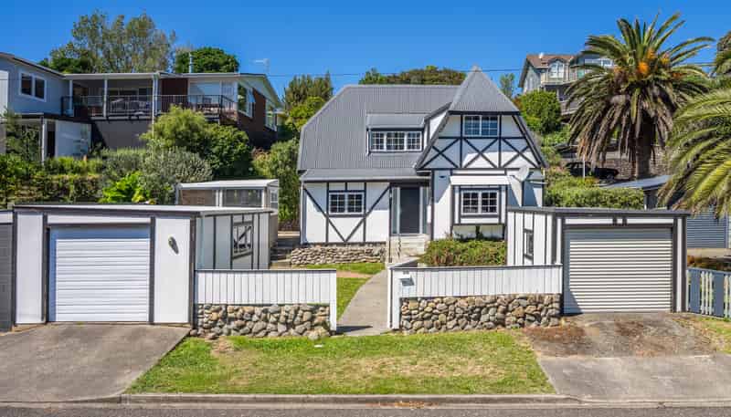 20 Glen Road, Raumati South