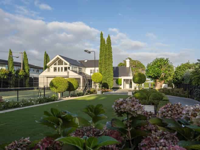 286 Hurstmere Road, Takapuna