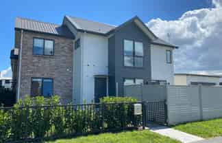 39 Waituarua Drive, Takanini