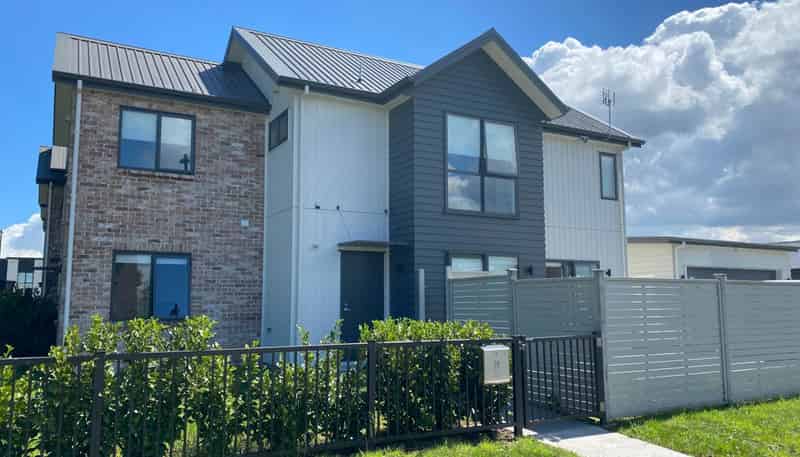 39 Waituarua Drive, Takanini