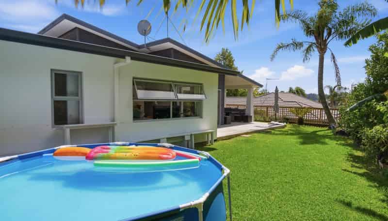 100 Orange Lane, Bethlehem