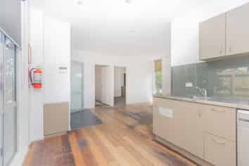 1/8 Rotherham Street, Riccarton