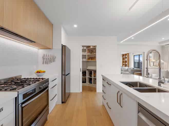 12 Verdeco Boulevard, Lincoln