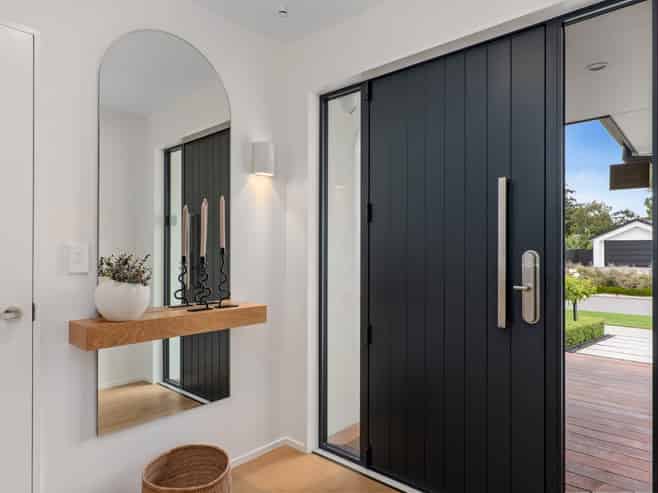 12 Verdeco Boulevard, Lincoln