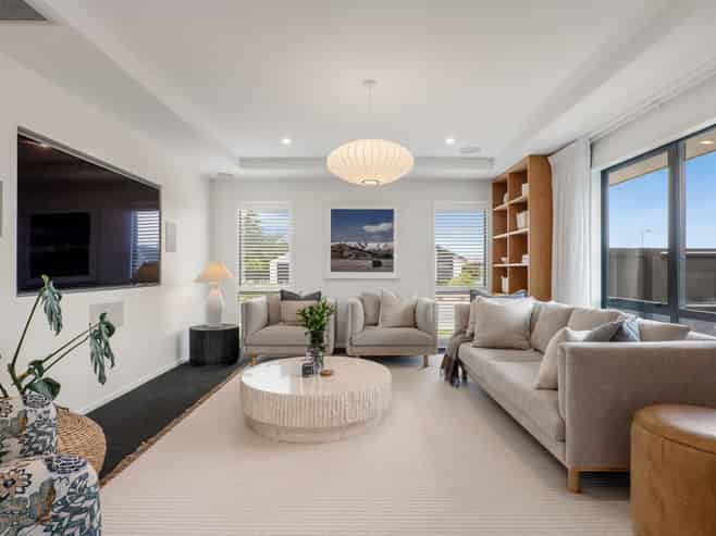 12 Verdeco Boulevard, Lincoln