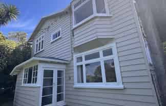 24 Highbury Crescent, Highbury