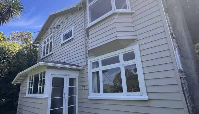 24 Highbury Crescent, Highbury