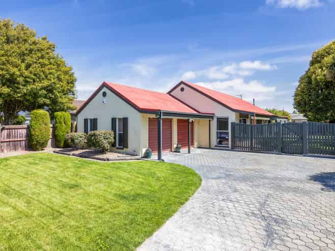 53 Sapphire Street, Casebrook