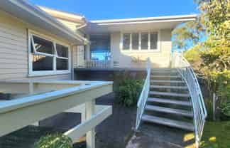 15 Pekanga Road , Normandale