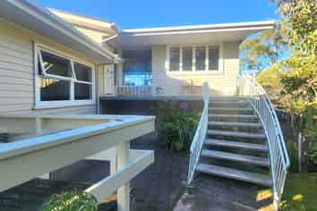 15 Pekanga Road , Normandale